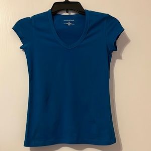 Banana Republic V-Neck XS Tee